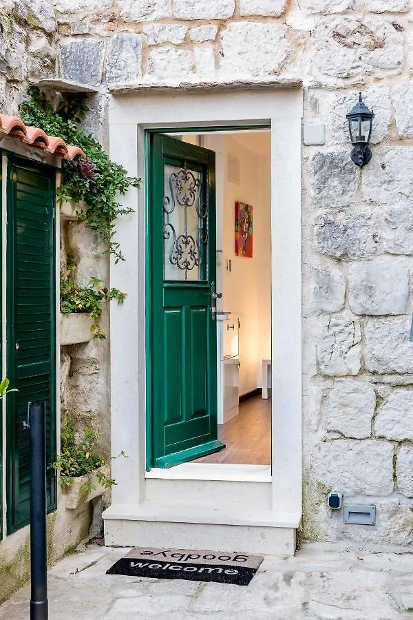 Tomadi Residence Split Apartment