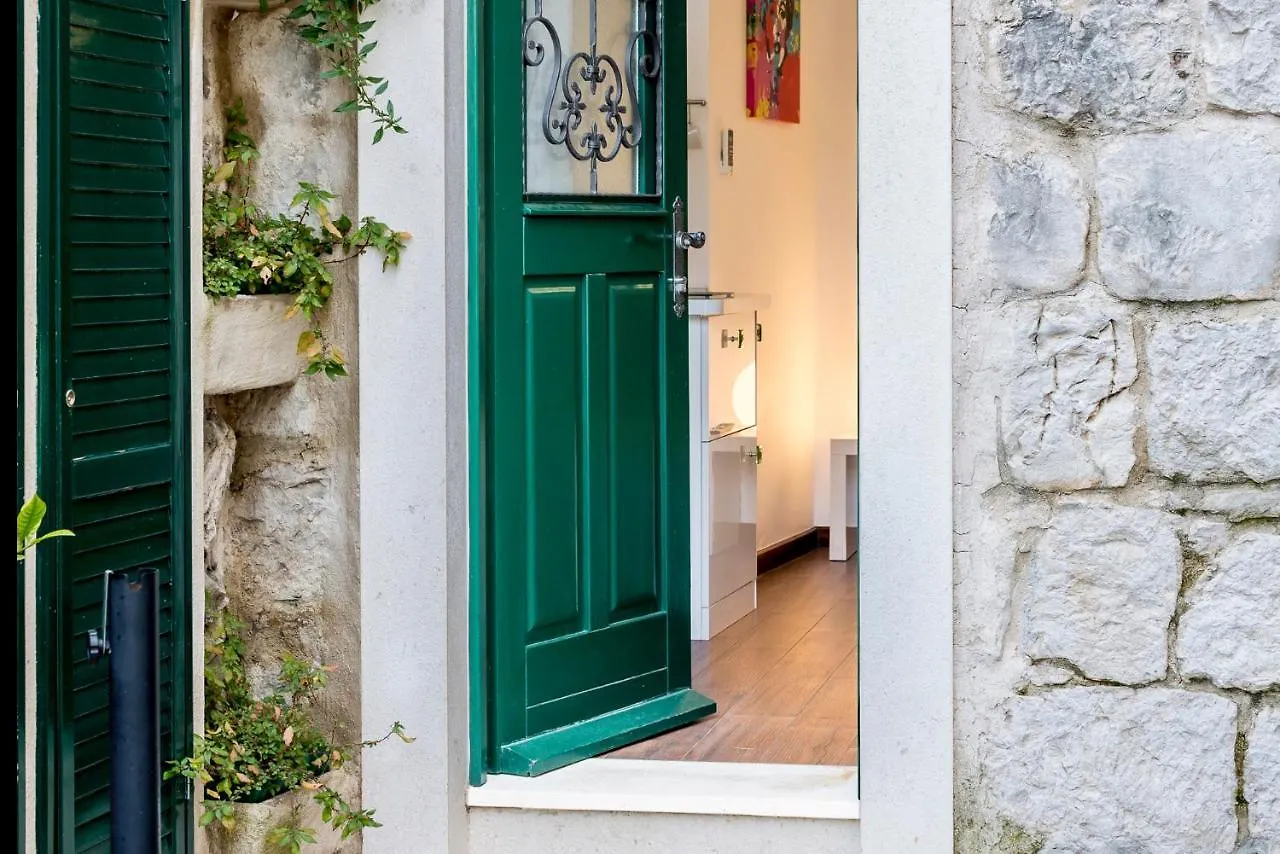Apartment Tomadi Residence Split